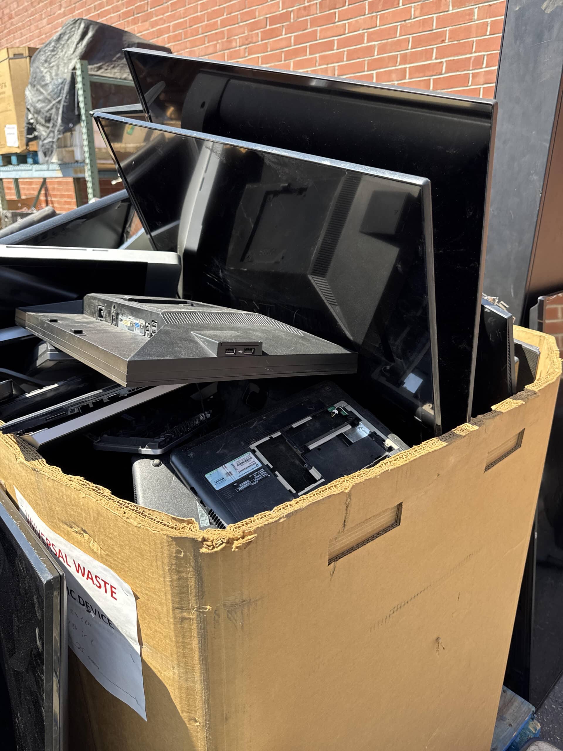 monitor recycling photo